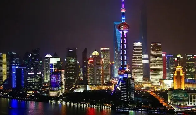 夜上海论坛：本地人私藏的都市生活信息枢纽 🌃
